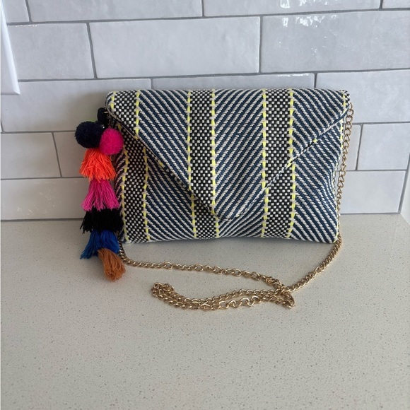 Sandra Robert’s Women's Woven Chevron Envelope Flap Crossbody Clutch Chain Bag - Picture 1 of 9